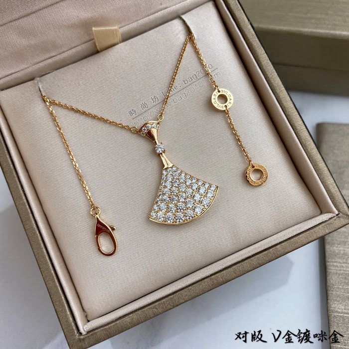Bvlgari飾品 寶格麗經典diva系列 滿鑽上下扇形小裙子項鏈  zgbq3350